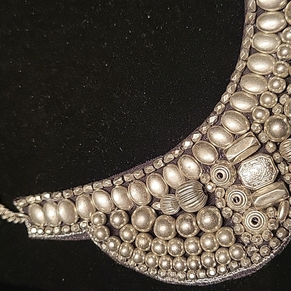 Jewelry - Picture 3 of 5